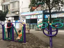 房子轻轨站口精装1房 户型正 采光好