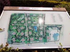 装修保持好,装修两房户型,很方正,面积使用高,