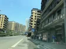 此房正规1房 户型方正 朝小区居家安静 配套成熟