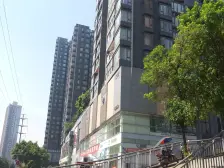 黄泥磅 佳华两代一家三房109万