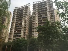 带车位价格3房,出行便利,配套齐全。