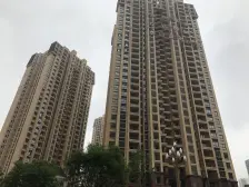 盘龙商圈 奥园品质楼盘 次新小区 精装三房 视野开阔 低总价