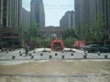 凯旋门 南北全明小四居 精装修 户型方正 随时可看