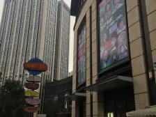 少有清水房,中间楼层朝南,视野宽阔。