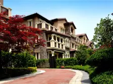 湖景房 清水毛坯大平层 带车位 离运动公园近