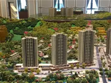 急卖下叠-次新小区 近轻轨-万达,交通配套齐全