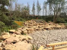 龙洲湾 荣盛锦绣南山C区四房110万