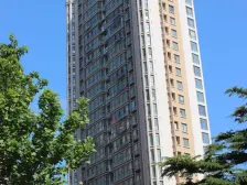 安德利迎海花园东打头,楼间距大,精装修未住~