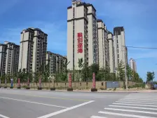 融创迩海一期,精装修三居室,采光不错,各付价