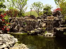 佘山脚下,纯独栋别墅,总户数81户,每套都有建筑专利