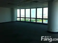 龙珠广场 1室0厅 南 东南