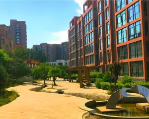 房本两年外 精装三居居 通透 采光好无遮挡 落地窗