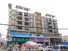 豪晴苑电梯毛坯三房。中楼层采光好