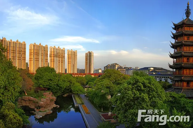 御翠天峯实景图